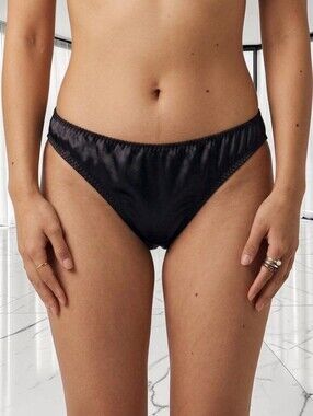 Women's Seamless Silk Brief Panty — Black